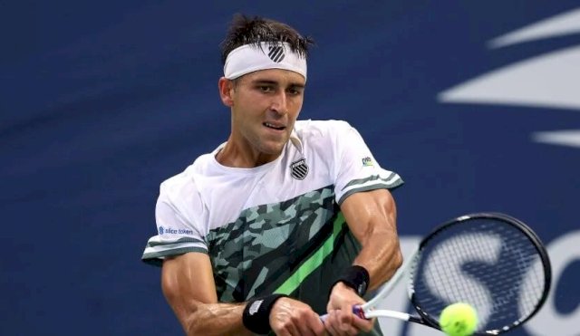 Tenis