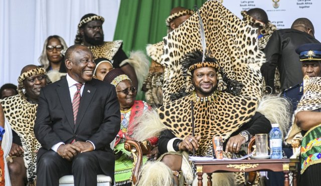 Declaran ilegal la coronación del rey zulú el Sudáfrica