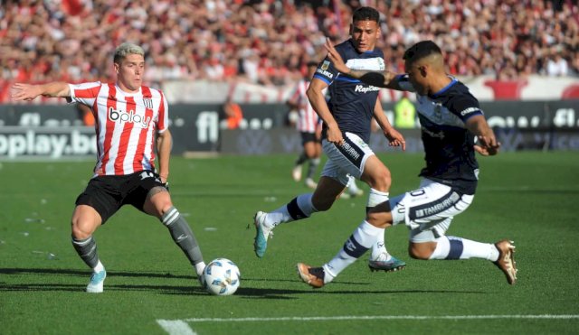CLASICO2024GELPEDLP
